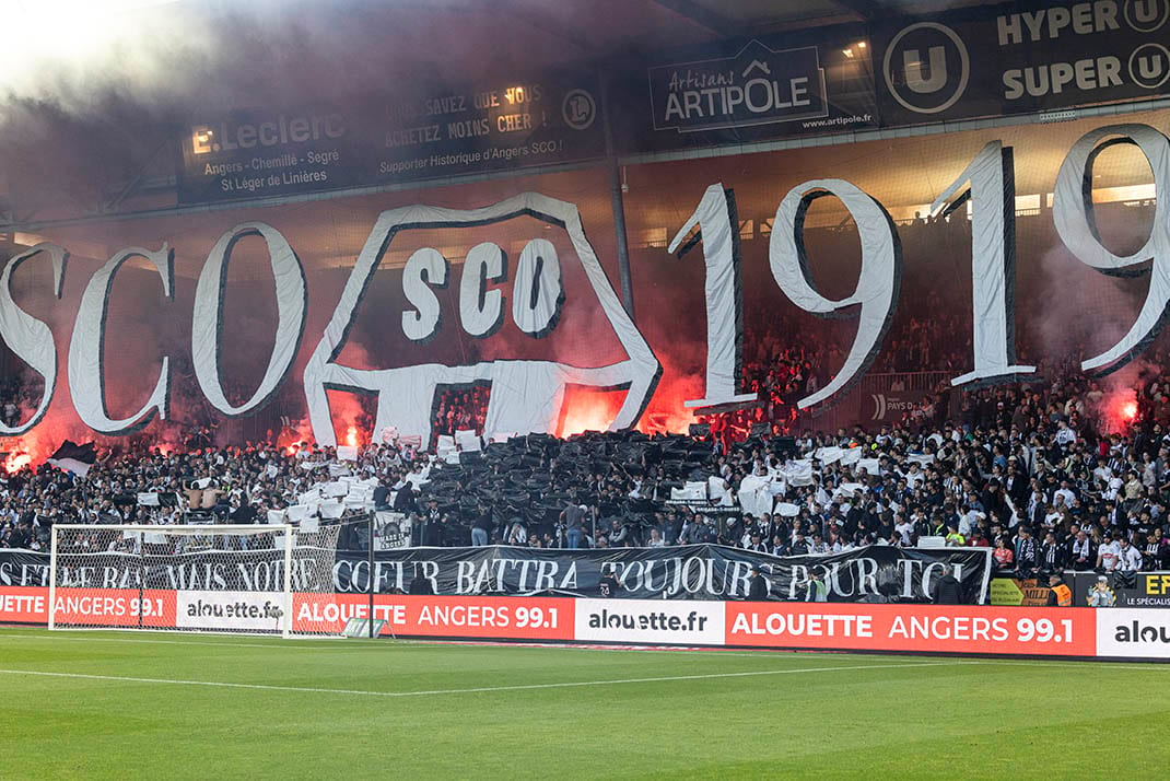 Photo de la montée du SCO d'Angers en Ligue 1, vendredi 17 mai 2024.